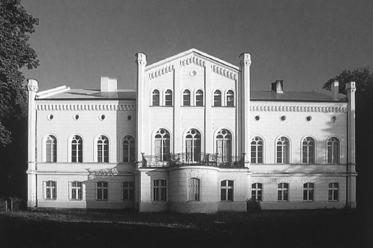 Pałac w Rodelach, 1900 - 1945